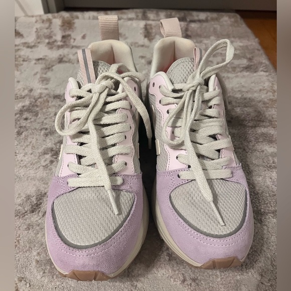 Veja Women’s Venturi Running Sneakers - Size US 6 - Picture 5 of 8